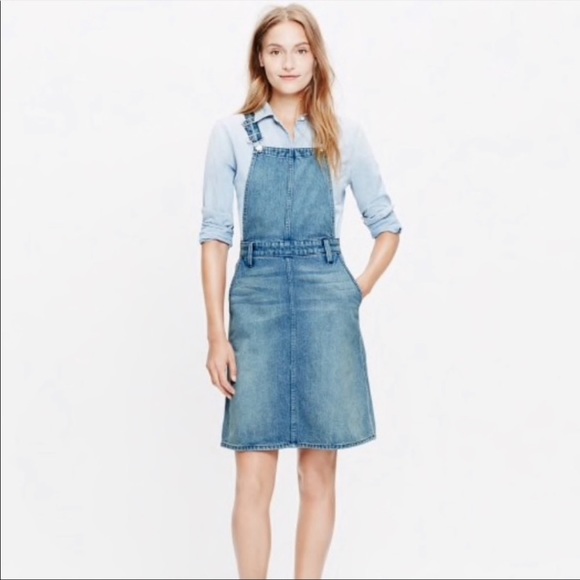Madewell Dresses & Skirts - Madewell denim overall dress large